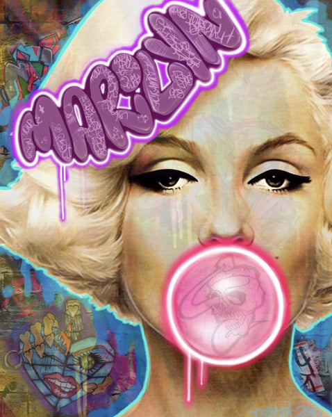 Marilyn Monroe 8X10 graffiti background with skull bubble